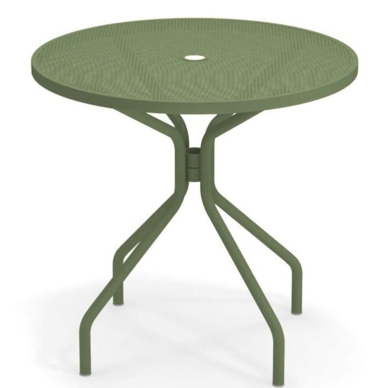 Emu Cambi round tables