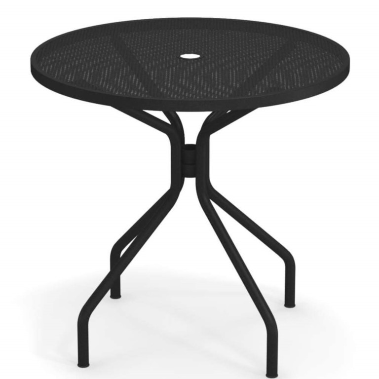 Emu Cambi round tables
