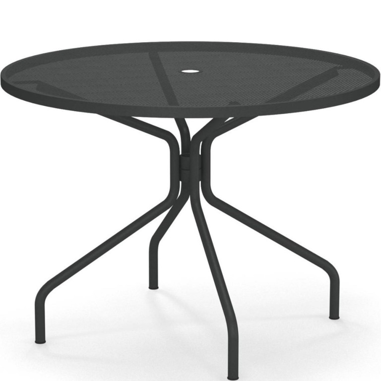 Emu Cambi round tables