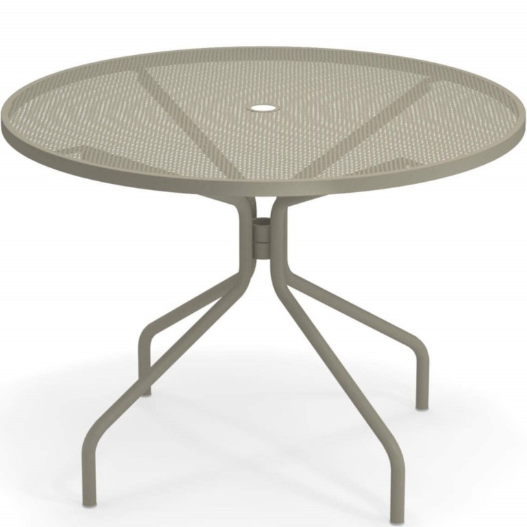 Emu Cambi round tables