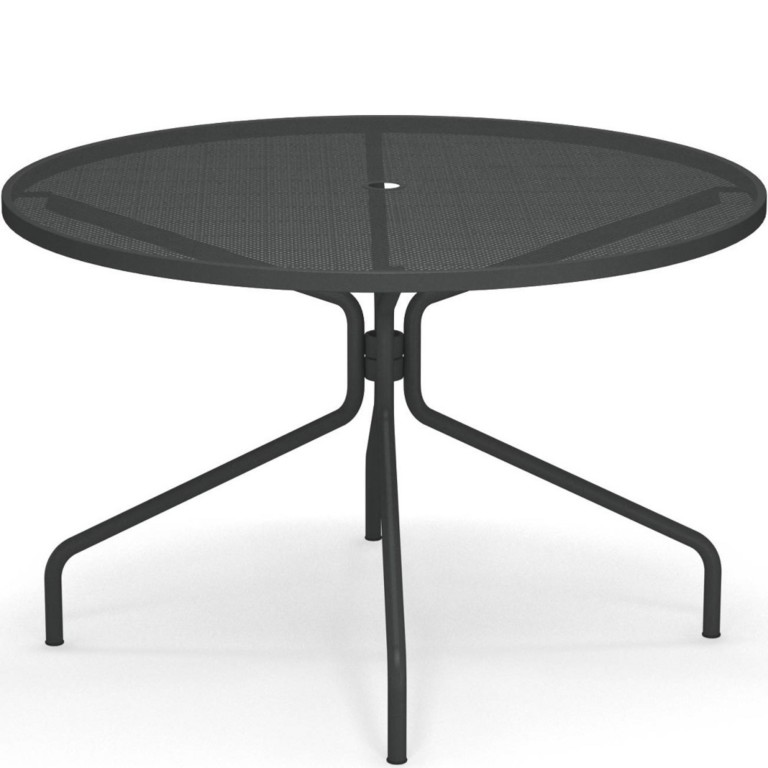 Emu Cambi round tables