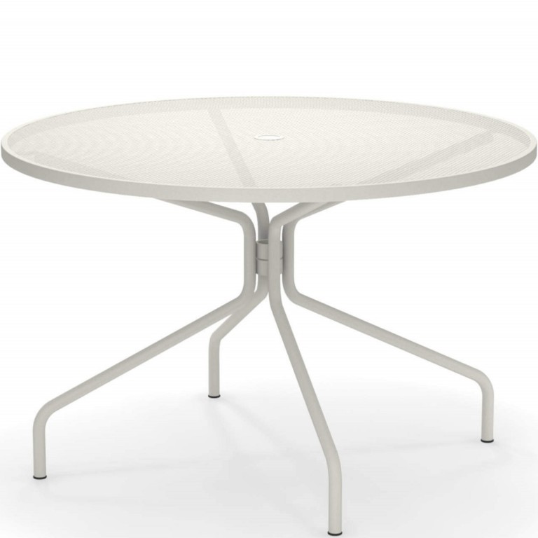 Emu Cambi round tables