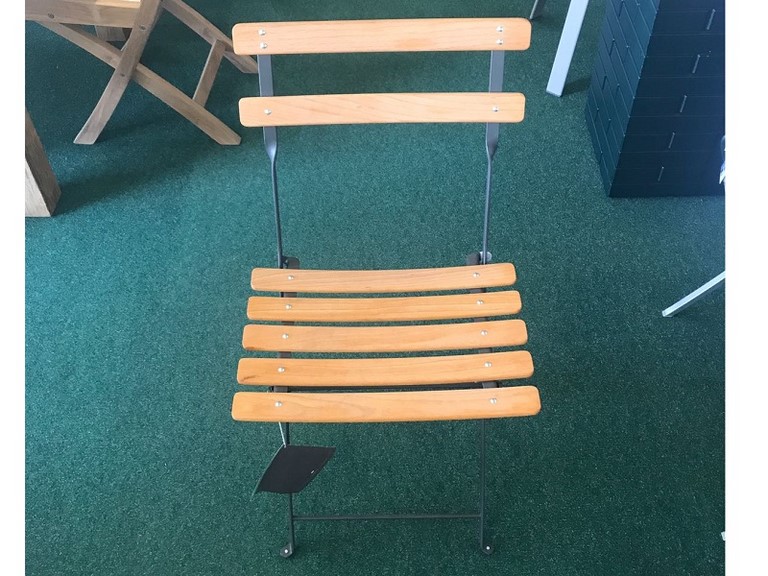 Club Arc en Ciel folding chair