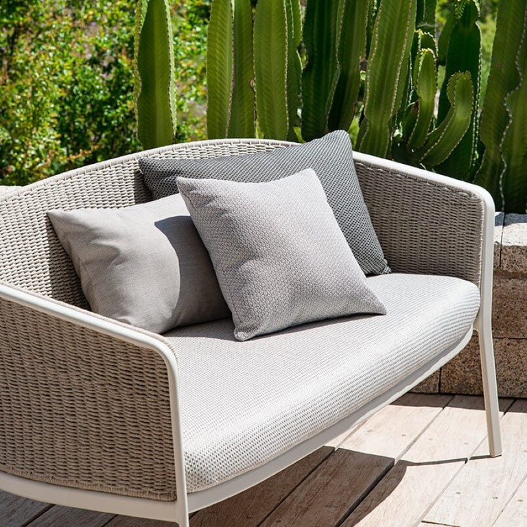 Garden Furniture Emu Carousel Lounge Collection