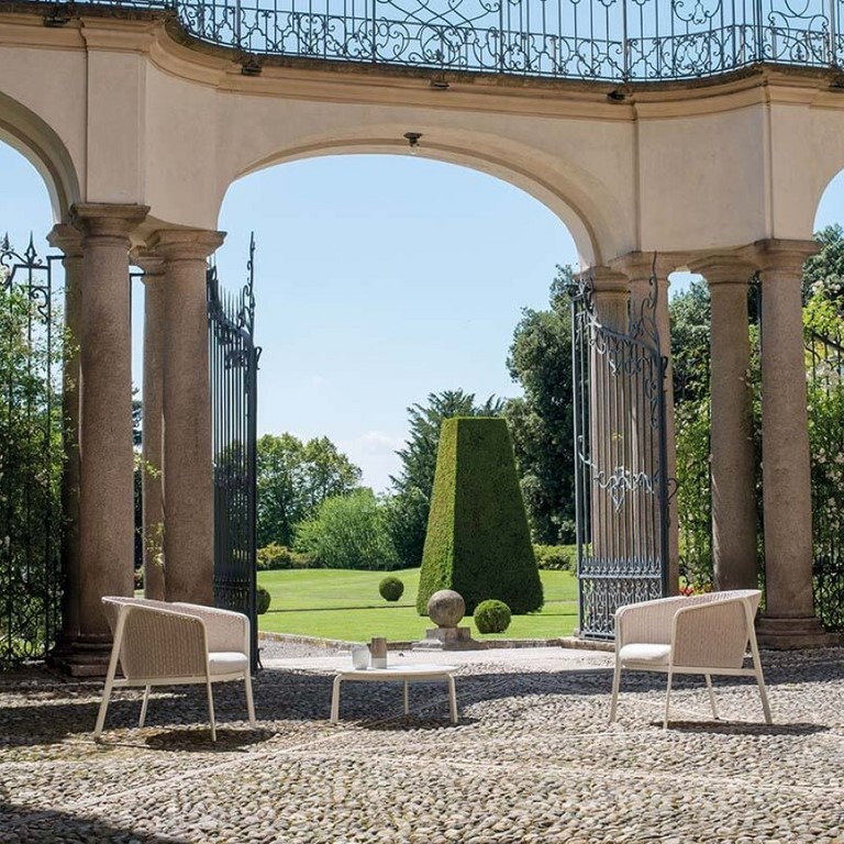 Garden Furniture Emu Carousel Lounge Collection