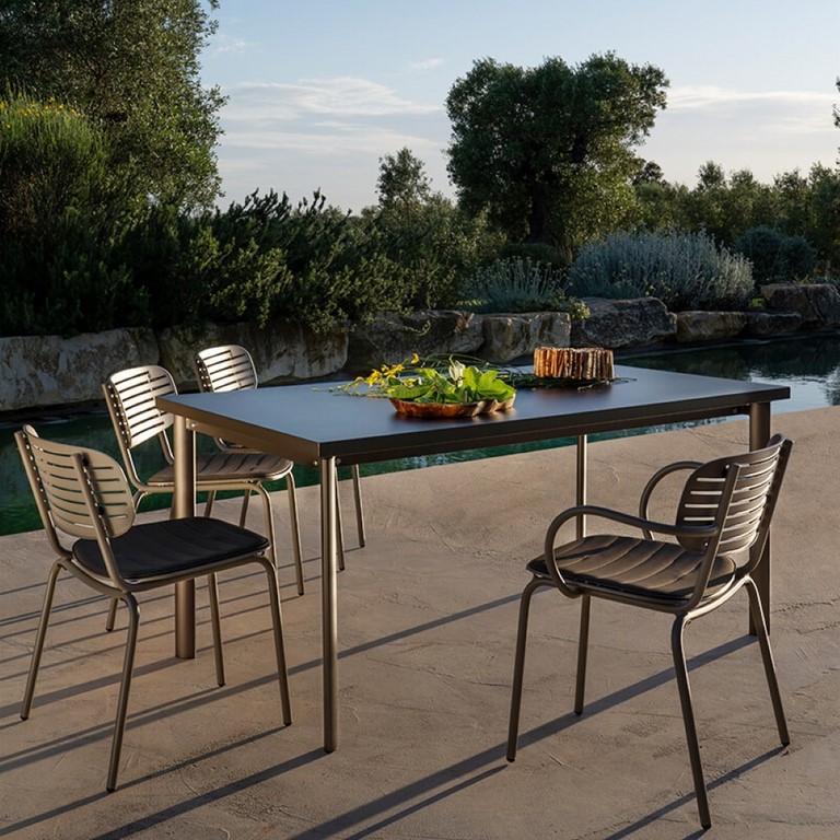 Garden Furniture Emu Mom Collection