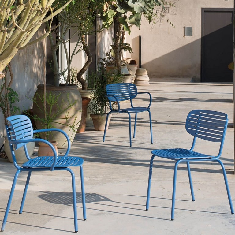 Garden Furniture Emu Mom Collection
