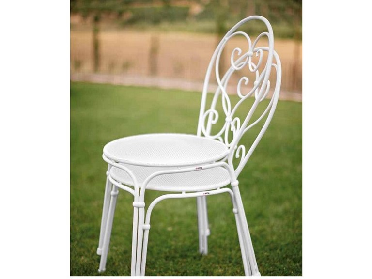Pigalle stackable chair Emu