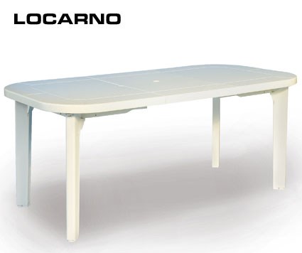 Locarno rovergarden tables